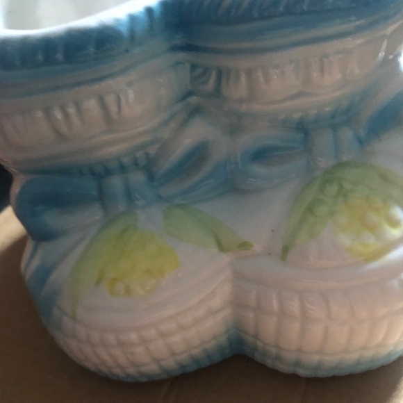 Vintage baby bootie , ceramic planter holder, newborn baby gift, baby shower - Picture 4 of 7